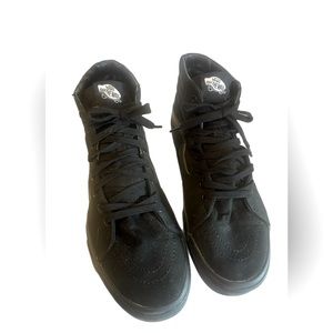 OLD SKOOL CLASSIC VANS ALL BLACK SIZE 10.5